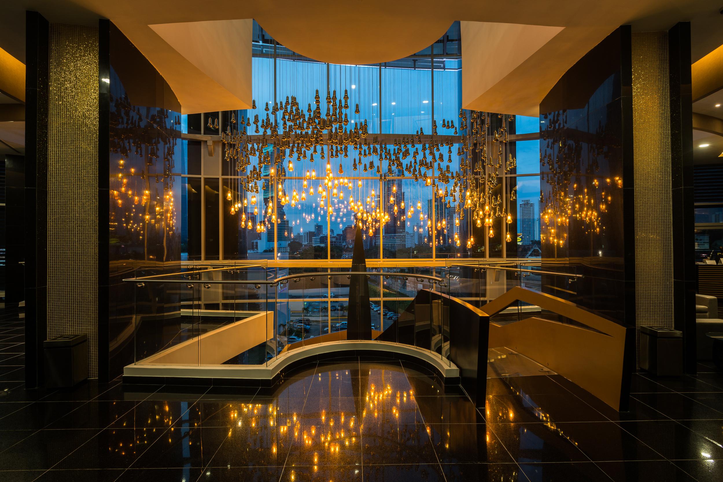 Hotel Las Americas Golden Tower Panamá Buitenkant foto The interior of the hotel